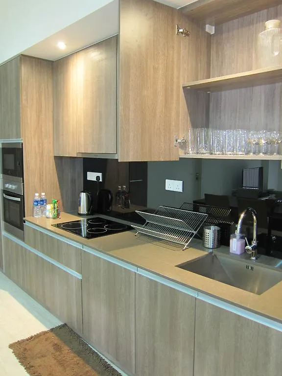By The Sea Suites - Managed By Sdb Host Batu Ferringhi Apartment