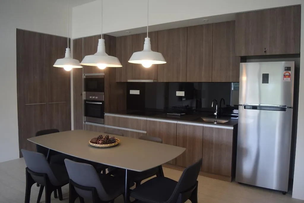 Apartment By The Sea Suites - Managed By Sdb Host Batu Ferringhi